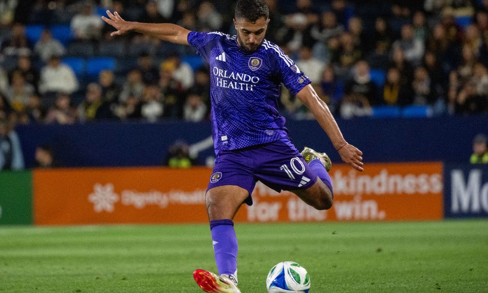 王曼昱：稳定心态助我最终登顶 亚洲杯技术心理有突破.